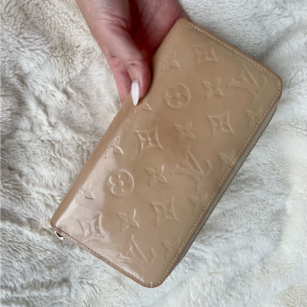 Louis Vuitton vernis wallet